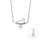 Schaukelpferd Halskette aus 925 Silber mit Süßwasserperle – Märchenhaft und elegant